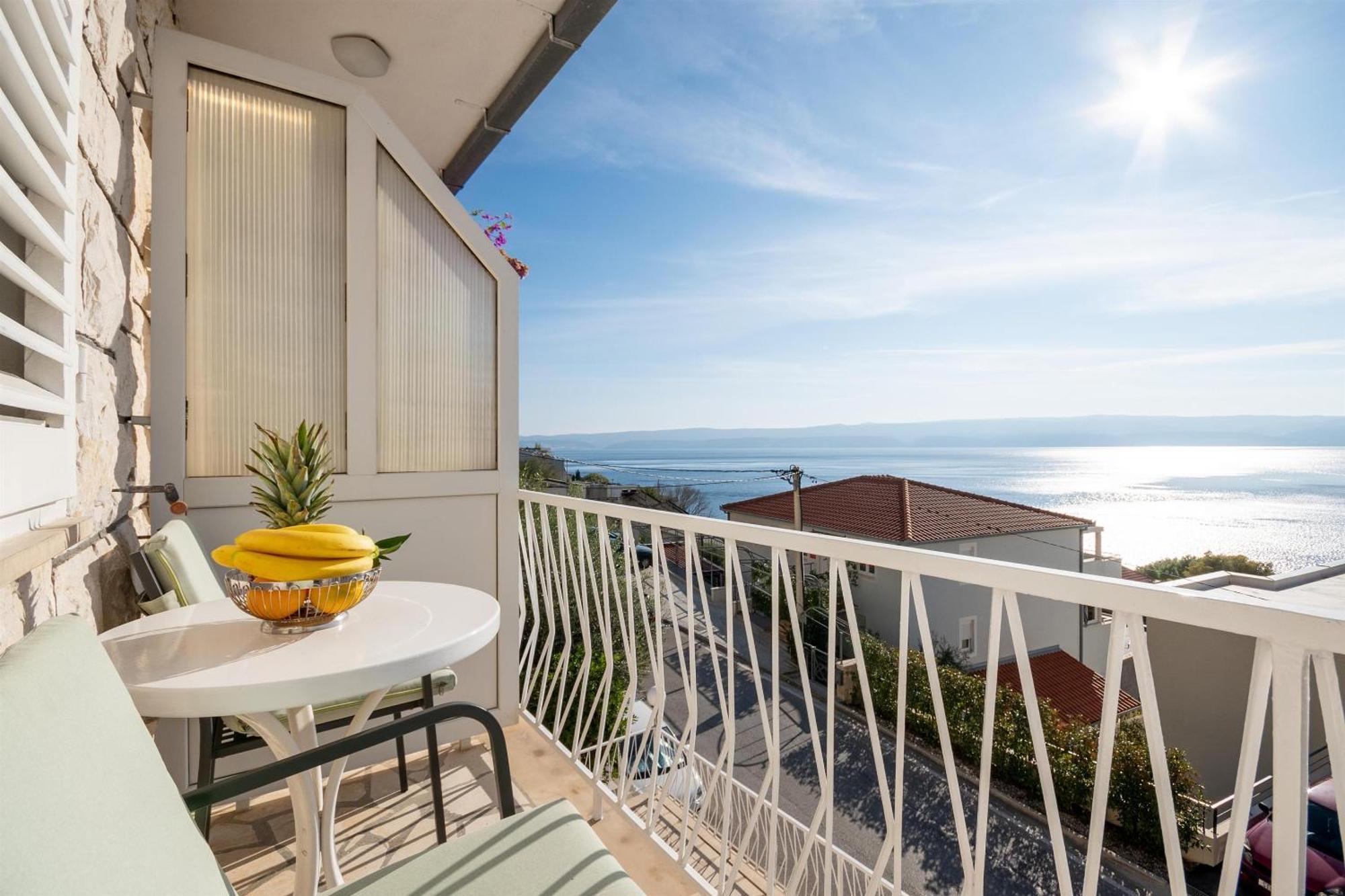 Apartments Ivan - With Parking Omiš Dış mekan fotoğraf