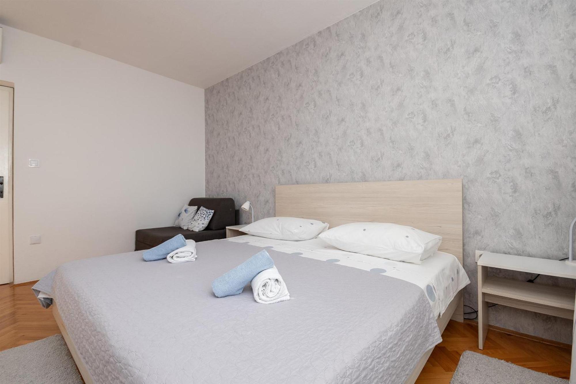 Apartments Ivan - With Parking Omiš Dış mekan fotoğraf