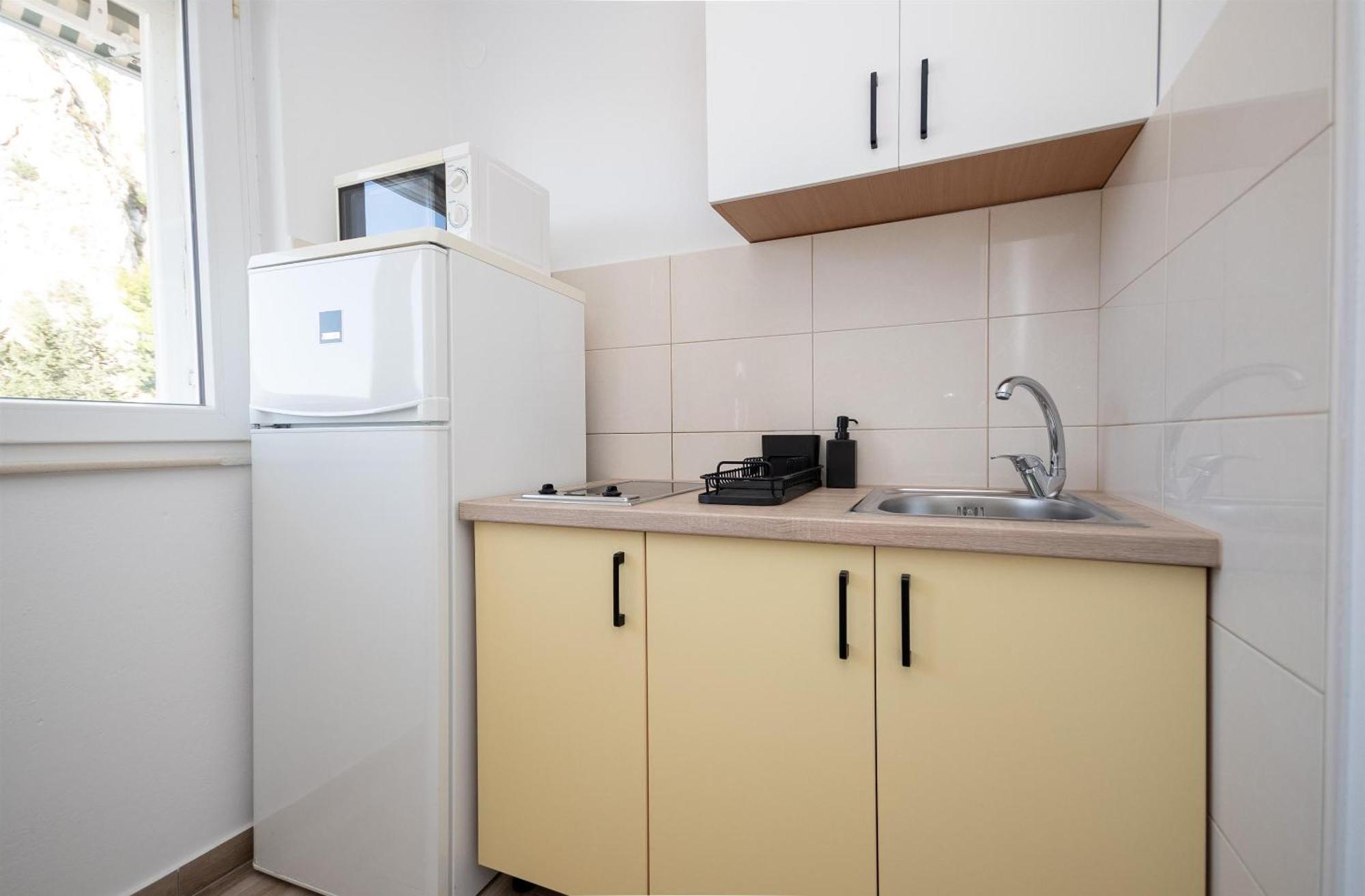 Apartments Ivan - With Parking Omiš Dış mekan fotoğraf