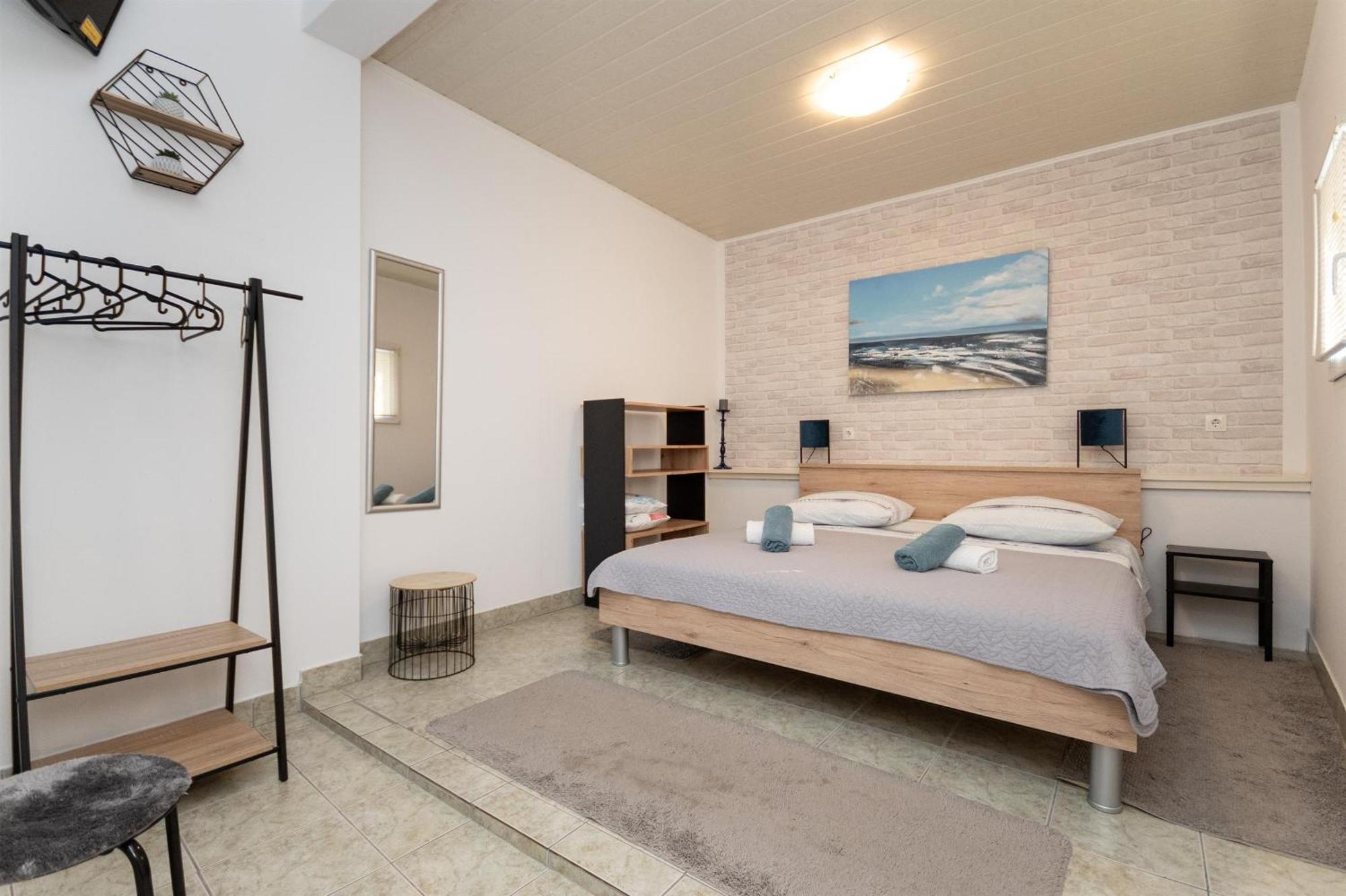 Apartments Ivan - With Parking Omiš Dış mekan fotoğraf