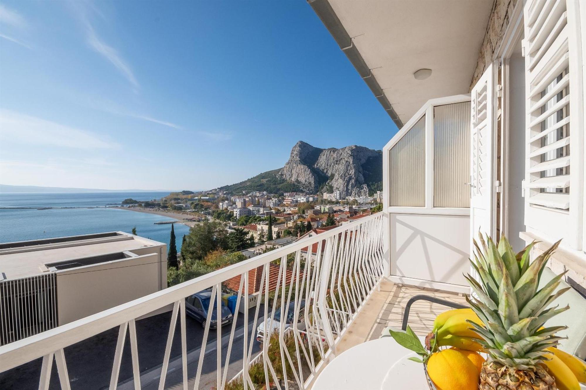 Apartments Ivan - With Parking Omiš Dış mekan fotoğraf